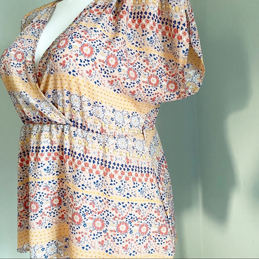 FOREVER 21 Flounce Floral Print Wrap Top - Picture 5 of 7